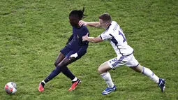 Sempat tertinggal lebih dulu, Prancis bisa comeback dan menang dengan skor telak 4-1. (Sameer Al-Doumy / AFP)