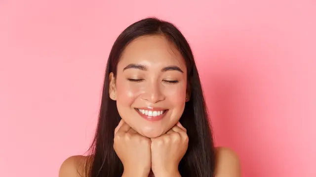 Ilustrasi kulit wajah sehat dan glowing/freepik.com/benzoix