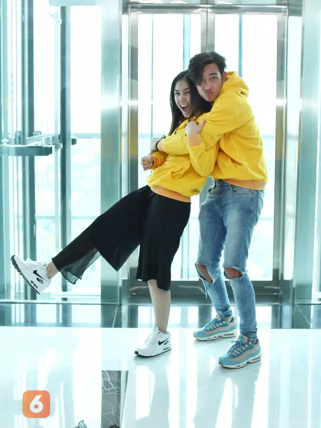 [Bintang] Adipati Dolken dan Vanesha Prescilla