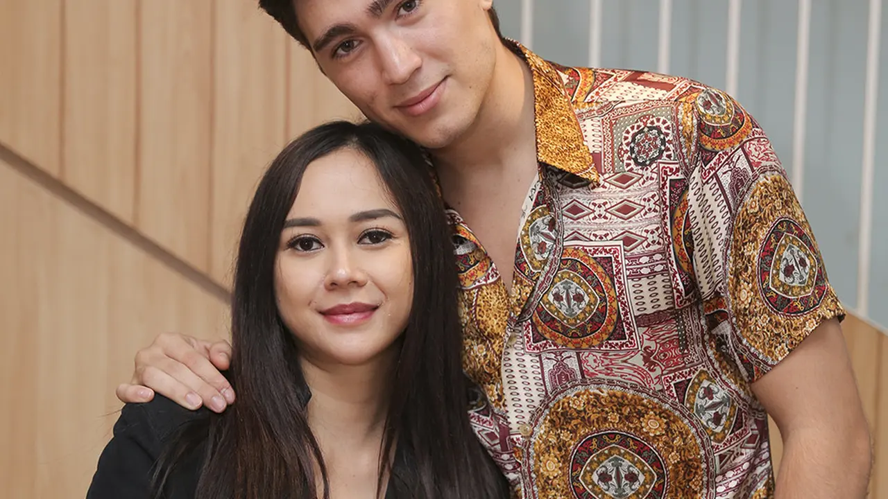 [Fimela] Aura Kasih dan Eryck Amaral