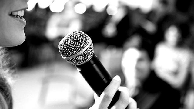 Ilustrasi Public Speaking