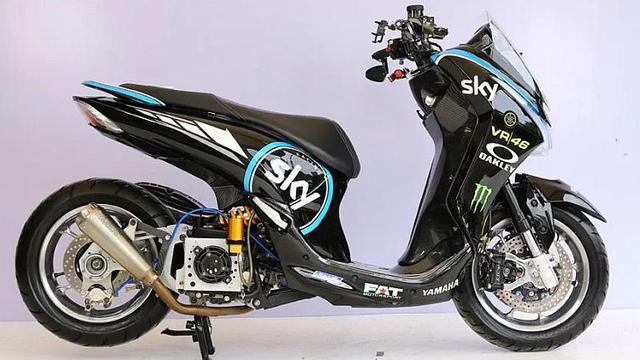 Bengkel Modifikasi Ini Borong Piala Customaxi x Yamaha 