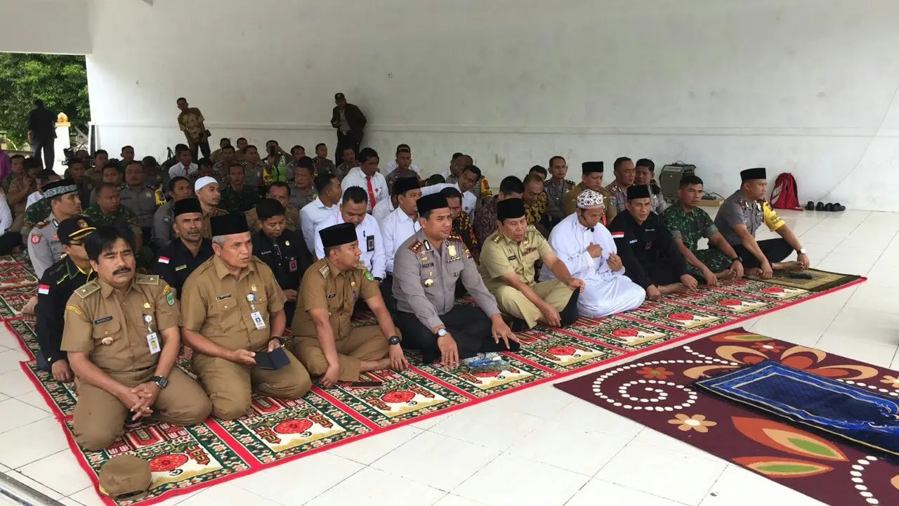 KPU Riau Gelar Salat Hajat