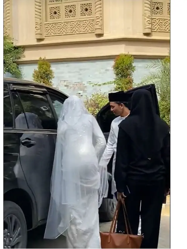 Jadi Waktu Baik, Momen Pasangan Ramai Prewed di Masjid pada Bulan Syawal Ini Viral
