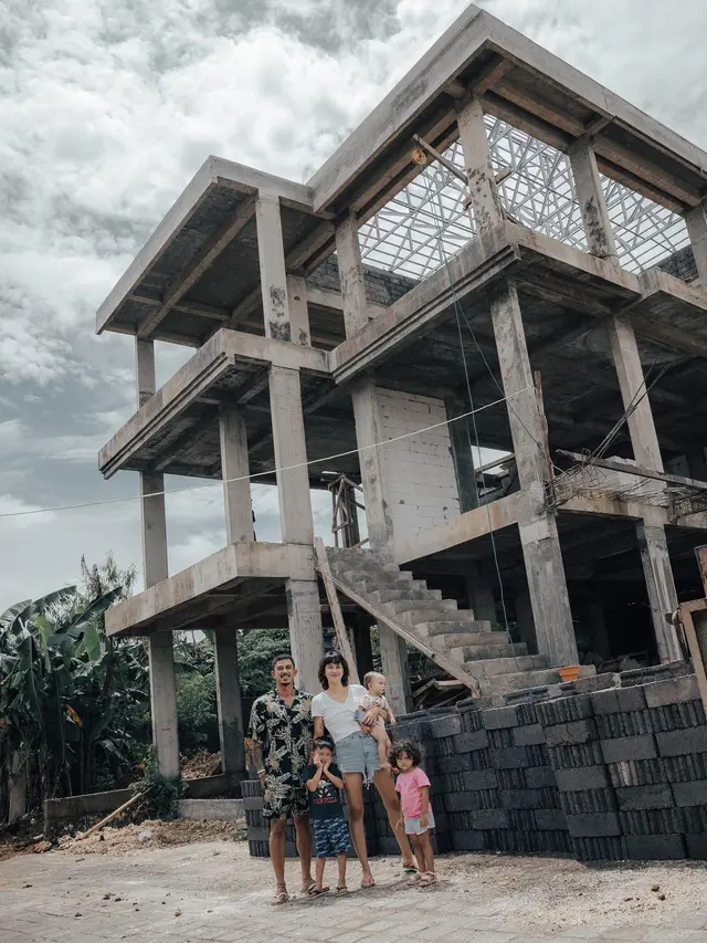 Dekat dengan GWK, Ini 7 Potret Rumah Fandy Christian dan Dahlia Poland di Bali