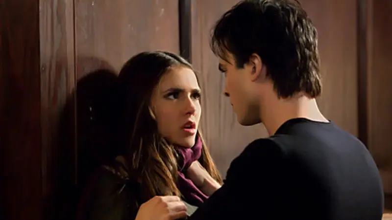 elena-&-damon-140109c.jpg