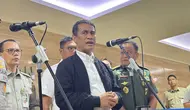 Menteri Pertanian (Mentan) Amran Sulaiman dalam konferensi pers Percepatan Penyerapan gabah/beras, di Kantor Kementan, Senin (10/2/2025). (Liputan6.com/Tira)