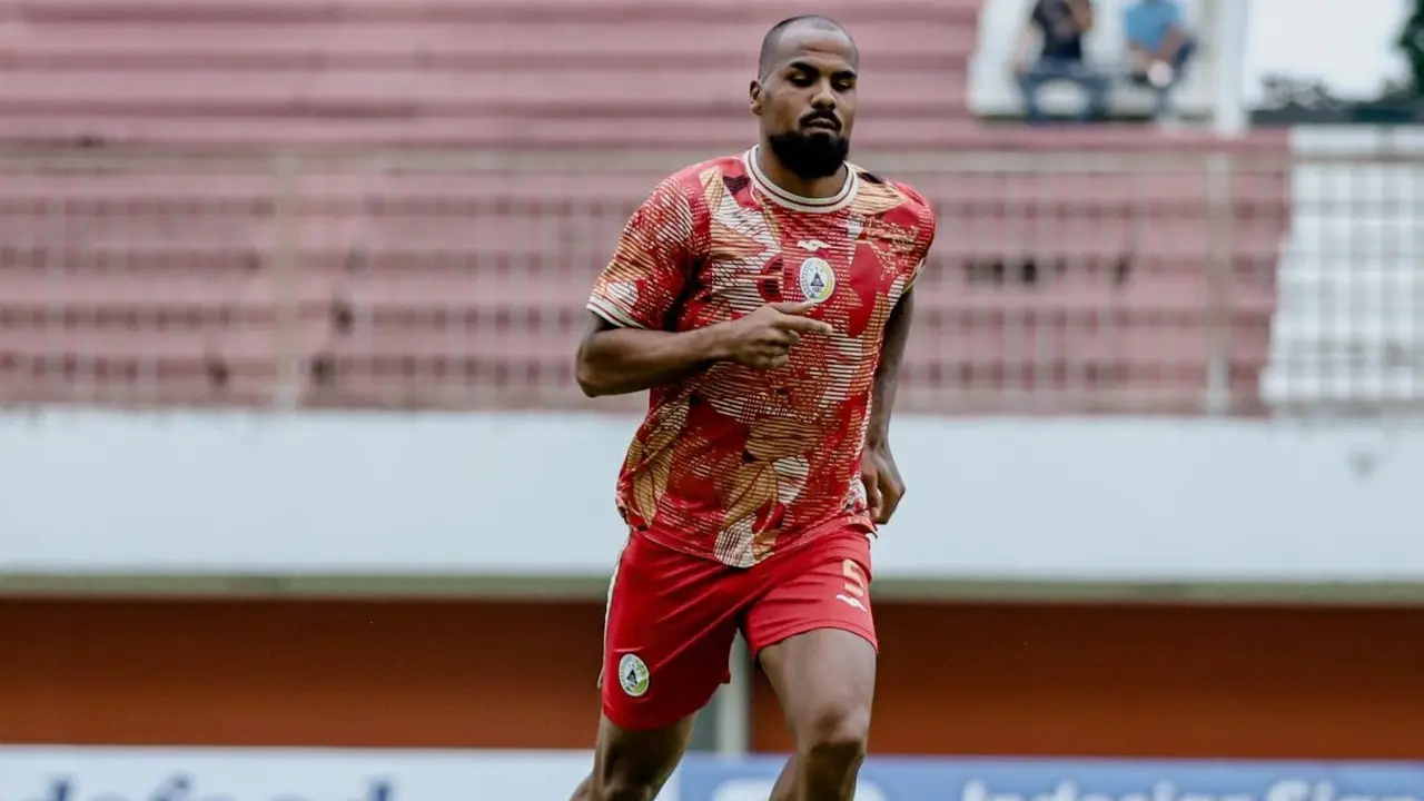 Bek anyar PSS Sleman, Thales Lira.