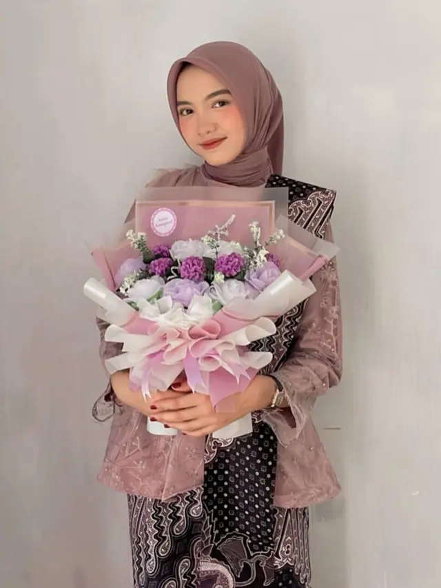 6 Momen Lamaran Gadis Kembar Tiga Banyuwangi, Calon Suaminya Pria Kembar