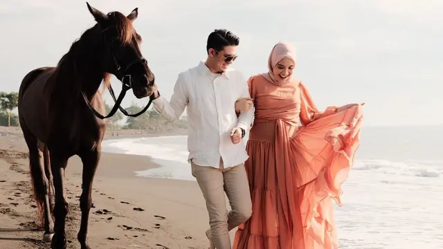 Zaskia Sungkar dan Irwansyah