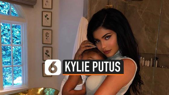 VIDEO: Jarang Tampil Bersama, Kylie Jenner – Travis Scott Putus?