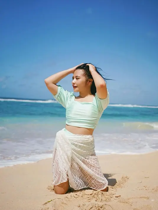 Prilly Latuconsina (Instagram/prillylatuconsina96)