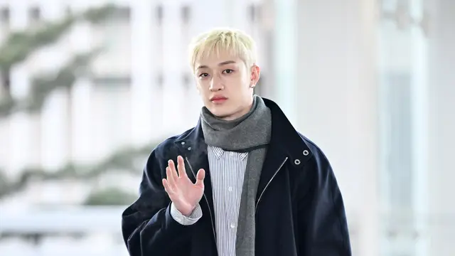 Adu Gaya G-Dragon vs Bang Chan Straykids dengan Tas Mewah, Inspirasi Fashion Pria yang Makin Statement