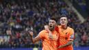 Pemain Liverpool, Alex Oxlade-Chamberlain (kiri) mencetak satu gol saat melawan  Maribor pada laga grup E Liga Champions di Ljudski vrt stadium, Maribor, Slovenia, (17/10/2017). Liverpool menang 7-0. (AP/Darko Bandic)