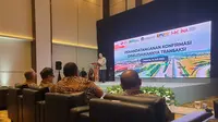 Indonesia Investment Authority (INA) resmi mengambil alih 2 ruas Jalan Tol Trans Sumatra (JTTS) dari PT Hutama Karya (Persero), yakni Medan-Binjai (MB) dan Bakauheni-Terbanggi Besar (BTB). INA mengambil alih 2 ruas tol tersebut dengan nilai Rp 20,5 triliun.