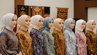 9 Model Gamis Batik Wanita untuk Seragam Arisan, Tampil Kompak dan Anggun