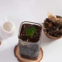 Resep liang teh homemade./Copyright&nbsp;shutterstock.com/g/Rahmawnr