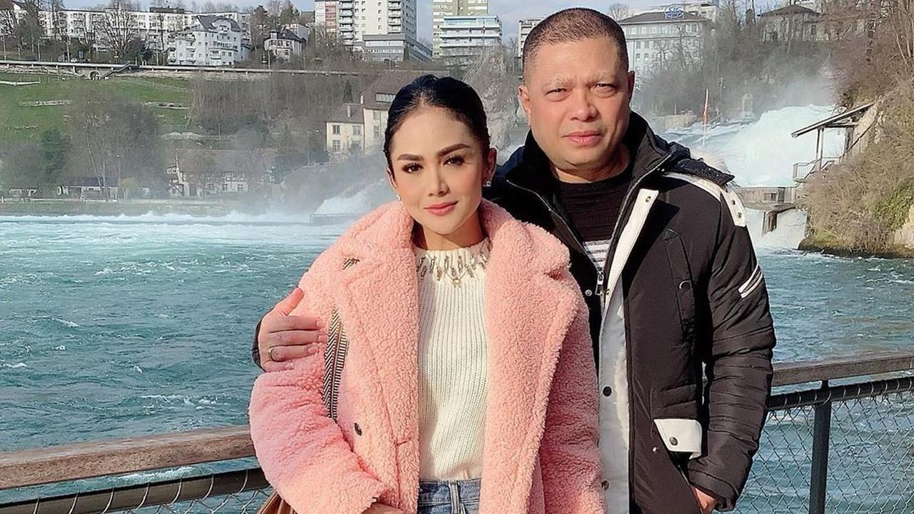 Krisdayanti dan Raul Lemos. (Foto: Instagram @krisdayantilemos)