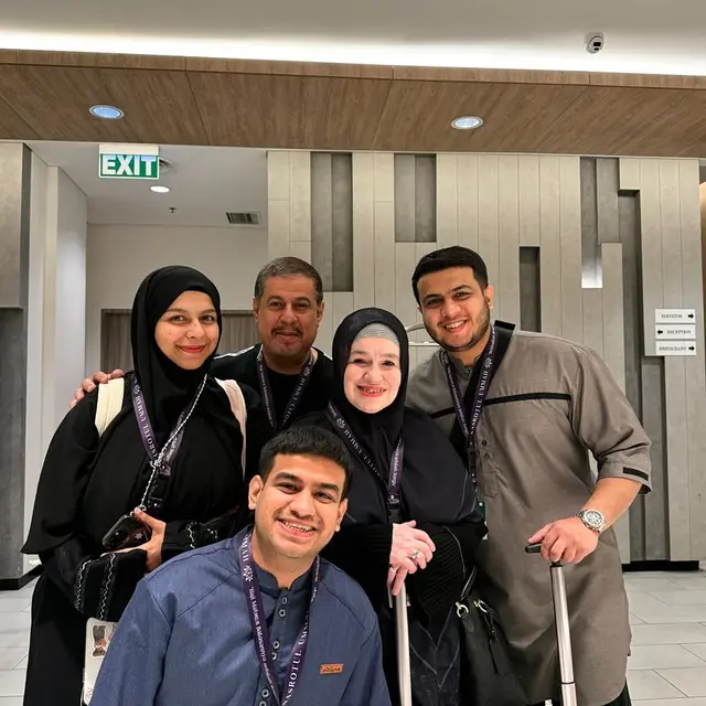 Potret 7 Artis Rayakan Idul Adha saat Haji, Penuh Syukur