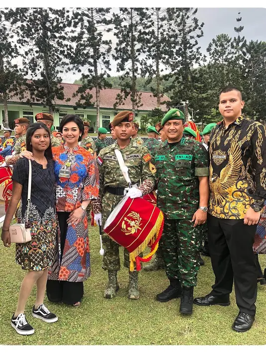 Bella Saphira (Instagram/bellasaphiraofficial)