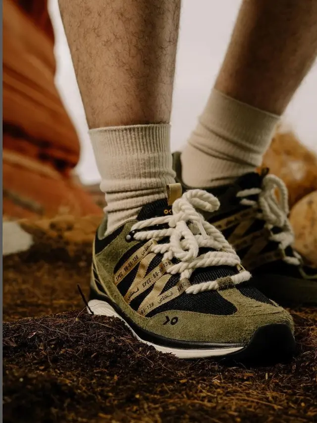 Sepatu Bertali Sumbu Kompor