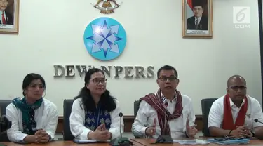 Dituding melakukan praktik cuci uang di Bank Century, Partai Demokrat melaporkan media asing yakni Asian Sentinel yang memuat berita tersebut, ke Dewan Pers Indonesia, Senin siang tadi.