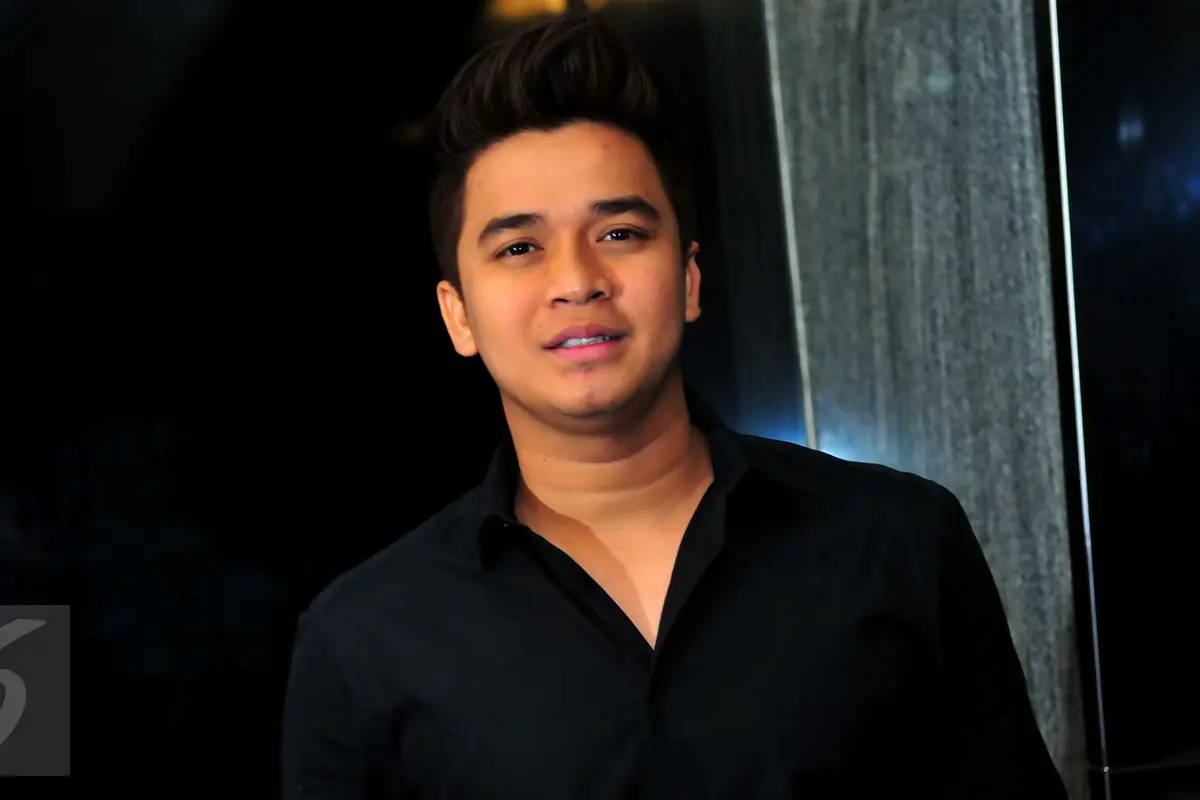 Billy Syahputra 