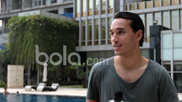 Ezra Walian
