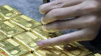 Turun Lagi, Harga Emas Antam Dibanderol Rp 957 Ribu per Gram