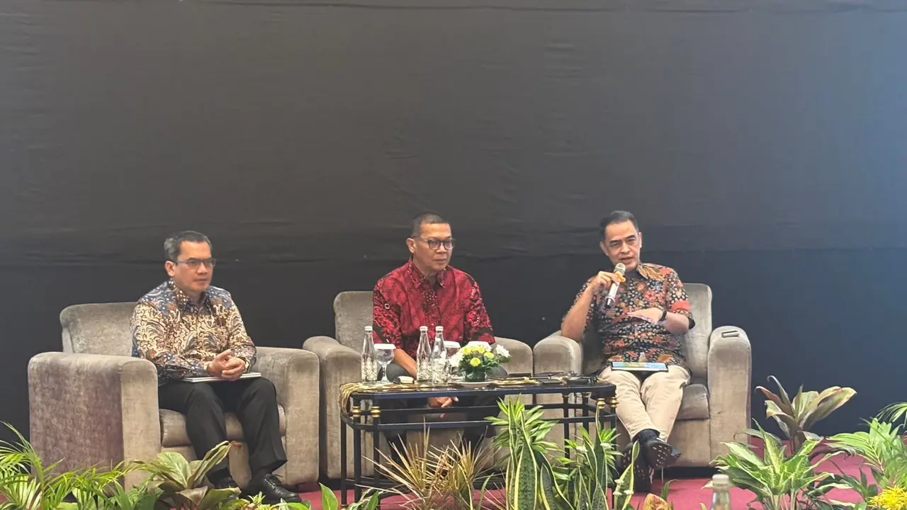 Direktur Departemen Pengelolaan Moneter & Aset Sekuritas BI Ronald D. Parluhutan saat Media Briefing di Yogyakarta, Jawa Tengah, Jumat (22/8/2025). (Foto: Liputan6.com/Tira Santia)
