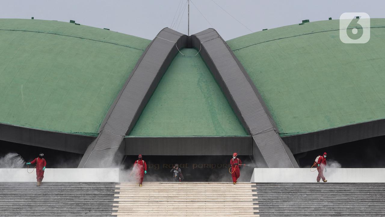 Gedung DPR Kembali Disemprot Disinfektan