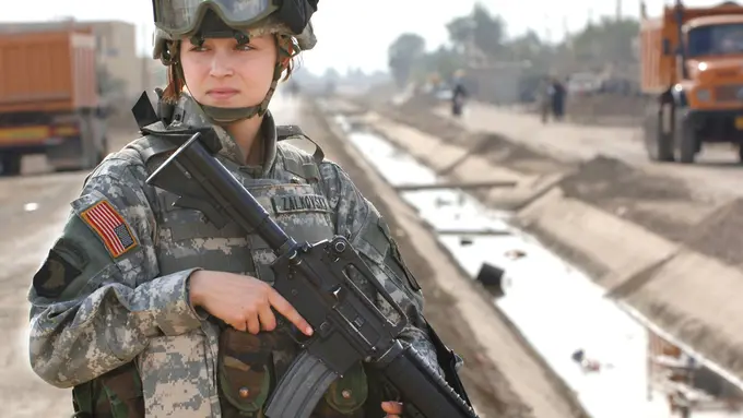 Ini 40 Gaya Ala Militer Makin Bikin Kamu Keren dan Modis (Part 3)