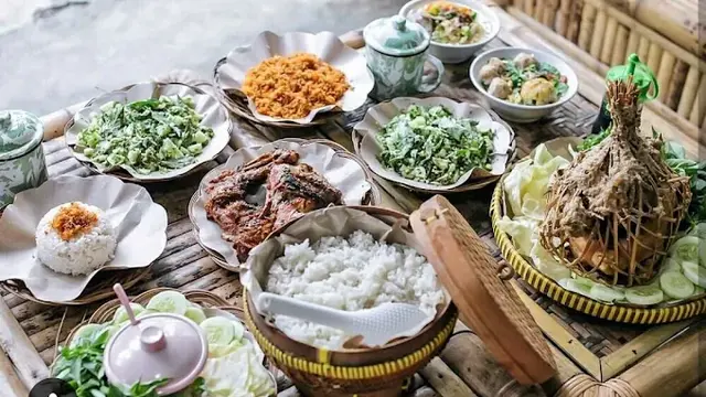 Ingkung Ayam Mbah Kentol