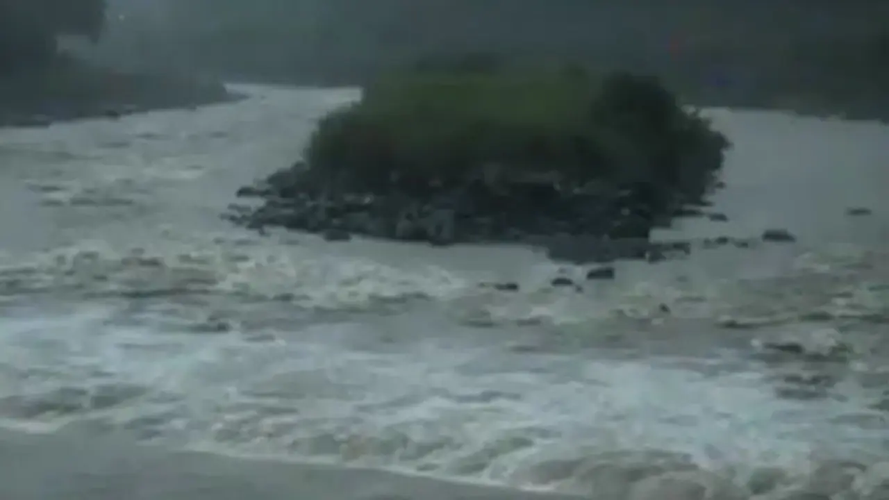 Arung-Jeram-Hanyut