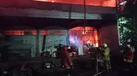 Gudang Kosong Farmasi Milik Pemda DKI di Jakarta Timur Terbakar