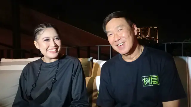 Penyanyi Sania dan koko Eddie