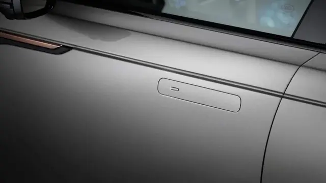 Gagang pintu retractable disebut rawan gagal fungsi saat kecelakaan dan butuh biaya perbaikan tinggi (Ifeng)