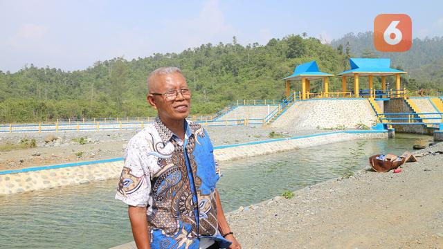 Kepala desa Dakaino, Mislan