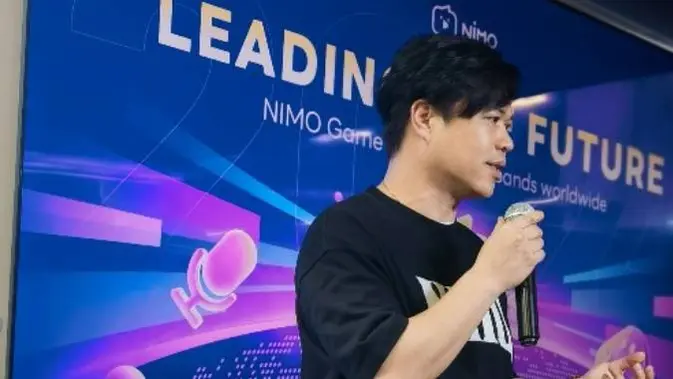 <p>CEO Nimo,  Leo Li, memaparkan kolaborasi mereka dengan Tencent Games di Gamescom 2024. (Doc: Nimo)</p>