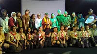 Menteri PPPA Yohana Yembise (tengah) dalam peluncuran Kampanye Anti Kekerasan Terhadap Anak (PKTA), di Auditorium RRI, Jalan Medan Merdeka Barat, Jakarta Pusat, Rabu, 26 Juli 2017. (Liputan6.com/Rezki Apriliya Iskandar)