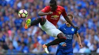 Bek Manchester United asal Pantai Gading, Eric Bailly. (AFP/Glyn Kirk)