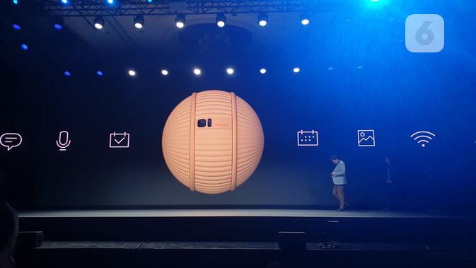 Samsung Consumer Electronics President dan CEO, H.S. Kim, memperkenalkan Ballie. (Liputan6.com/ Dyah Puspita Wisnuwardani)