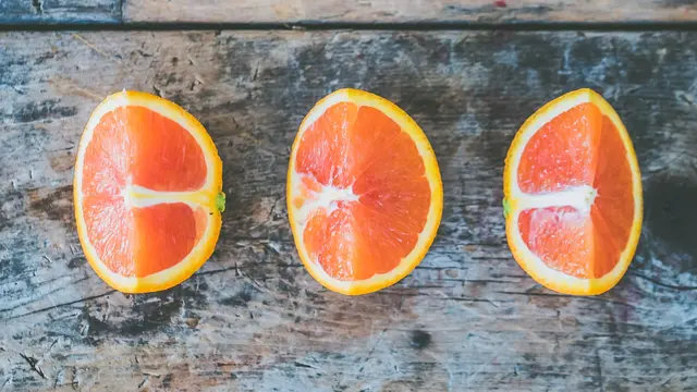 [Bintang] Begini Cara Efektif Menyamarkan Noda Bekas Jerawat