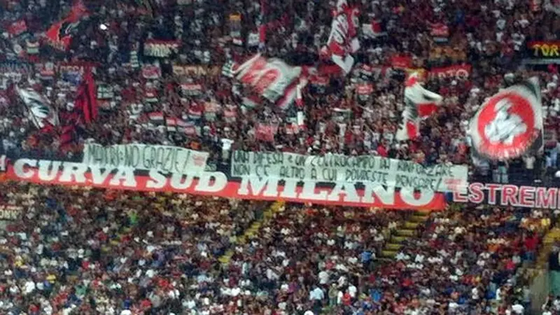 fans-milan-130829c.jpg