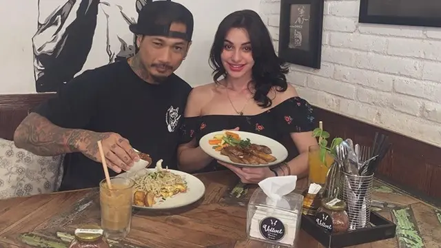 7 Potret Jerinx dan Nora Alexandra Philip Saat Lakukan Upacara Pernikahan Adat Bali