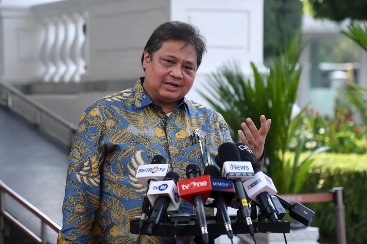 Menteri Koordinator Bidang Perekonomian Airlangga Hartarto saat memberikan keterangan pers di Istana Kepresidenan