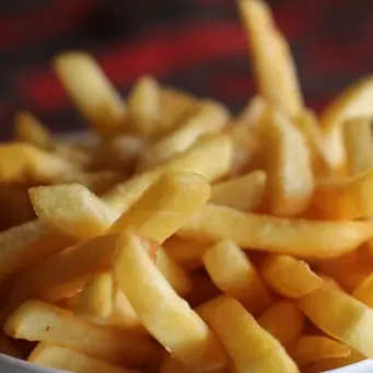 Goreng kentang dengan suhu stabil untuk hasil maksimal/copyright pexels/Dzenina Lukac