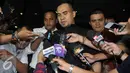 Saipul Jamil memberikan keterangan pers usai menjalani pemeriksaan di Gedung KPK, Jakarta, Senin (18/7). Saipul diperiksa sebagai saksi dalam perkara tindak pidana korupsi penerimaan hadiah atau janji. (Liputan6.com/Johan Tallo)