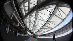 Sisi lain Stadion Nasional Singapura jelang SEA Games 2015. Senin (1/6). (Bola.com/Arief Bagus)