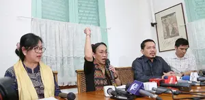 Selain Minta Maaf untuk Umat Islam, Sukmawati Juga Meminta Maaf untuk Anna Avantie.